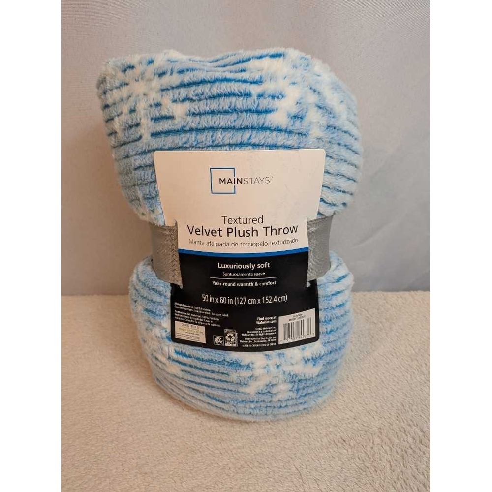 Mainstays Textured Velvet Plush Throw 50 x 60 Inch Blue White New NWT